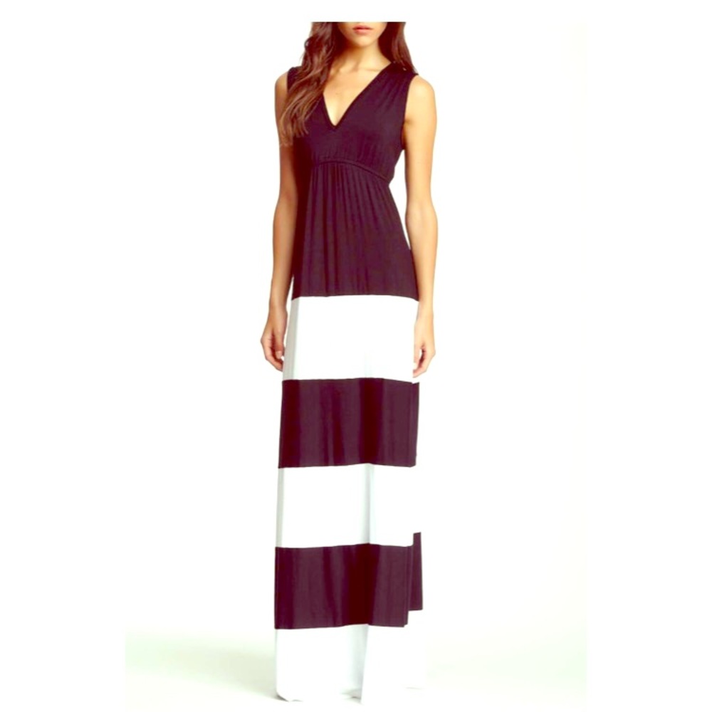 Go couture  striped v neck maxi dress